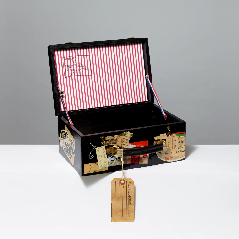 Calder Suitcase Box