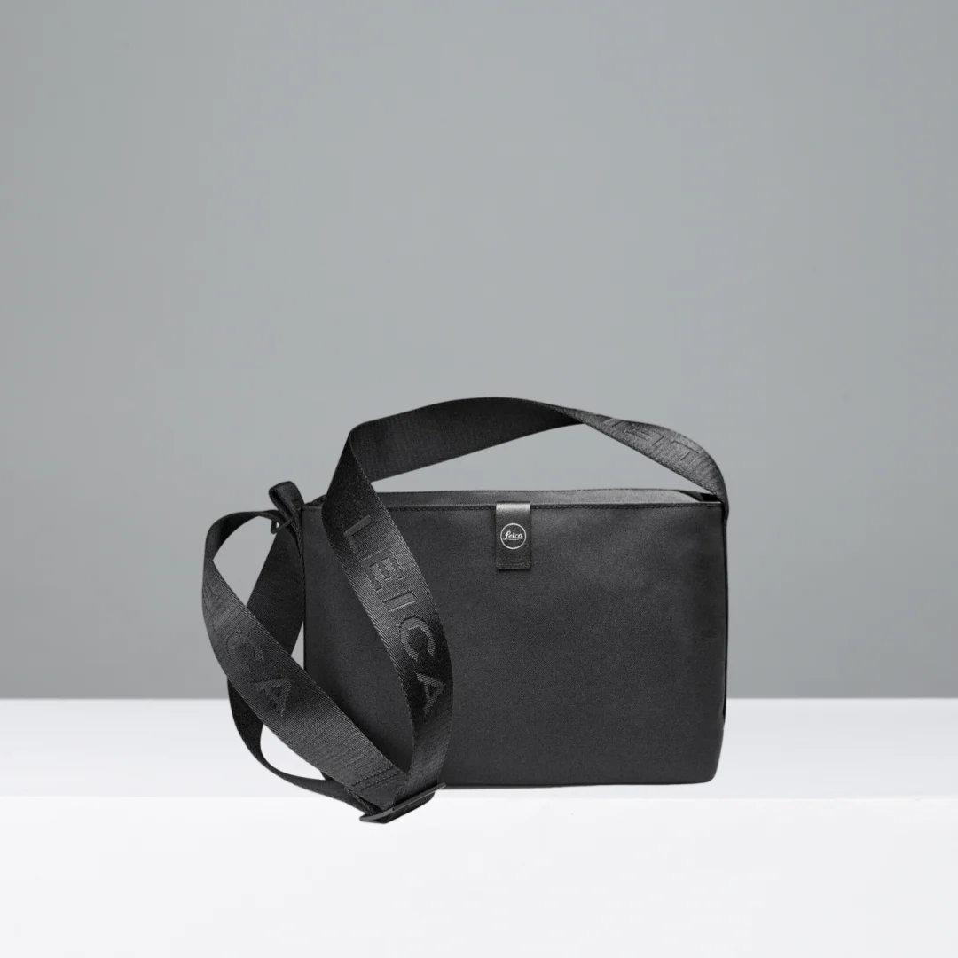 Leica SOFORT Crossbody Bag